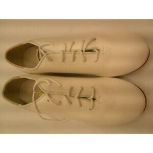 Pre-Owned Clogging Shoes NO TAPS So Danca 6M White Full Sole (Copy)